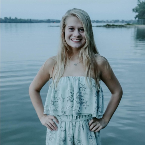 Meet your Posher, Kylee - Picture 1 of 1